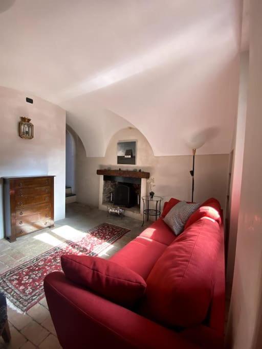 Iconic Italian Townhouse W Rooftop Terrace & Mountain View, Pigna Exterior photo