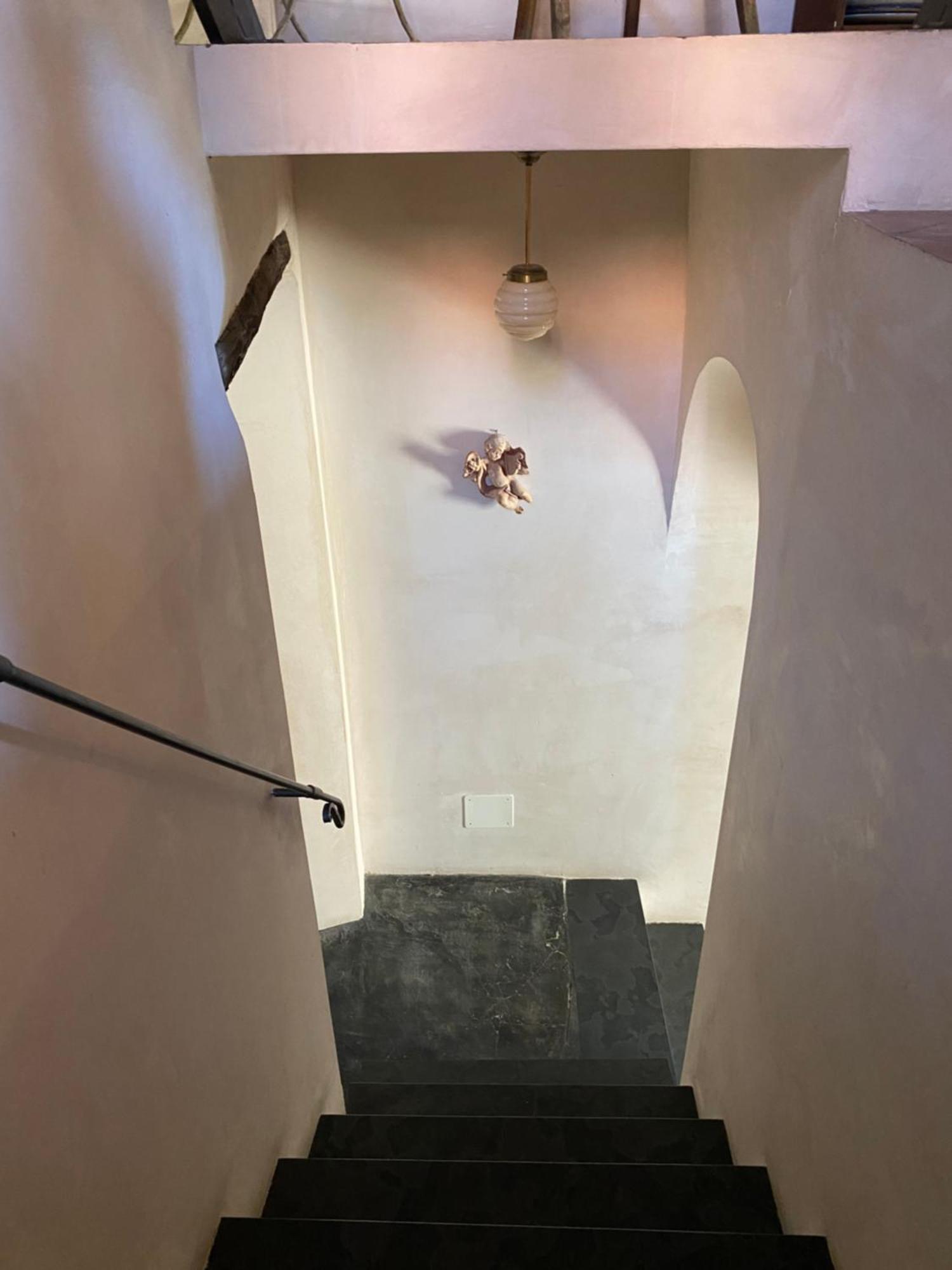 Iconic Italian Townhouse W Rooftop Terrace & Mountain View, Pigna Exterior photo